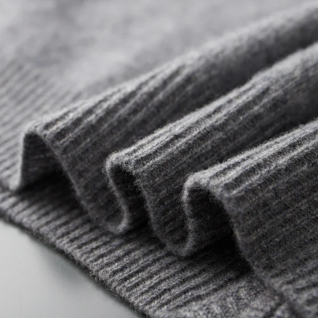 Viranluxe Sleek Zip-up Modern Sweater