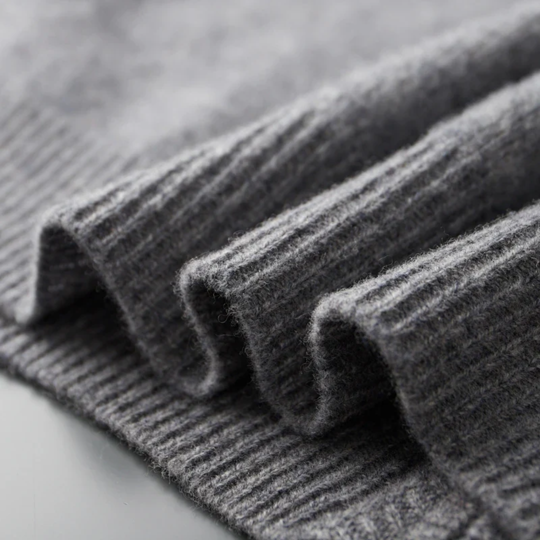 Viranluxe Sleek Zip-up Modern Sweater